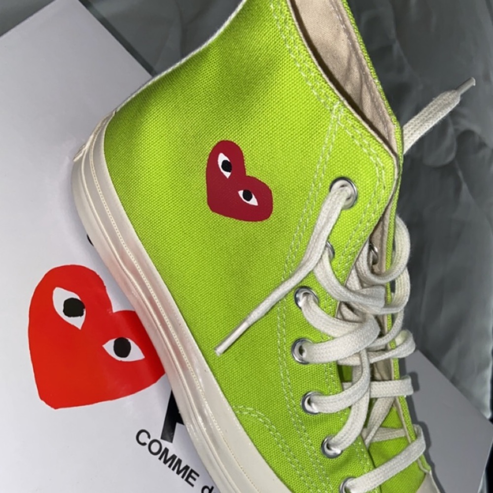 comme des garcons chucks